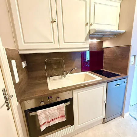 L'evasion, Proche Avec Wifi Et Place De Parking, Foncillon - Apartmán