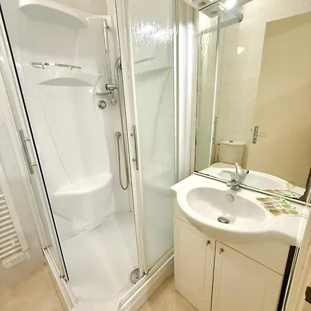 L'evasion, Proche Avec Wifi Et Place De Parking, Foncillon -