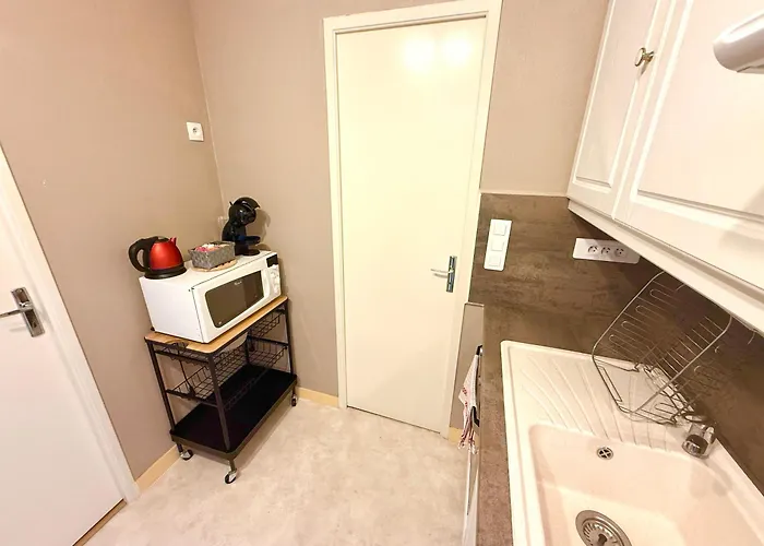 L'evasion, Proche Avec Wifi Et Place De Parking, Foncillon - *